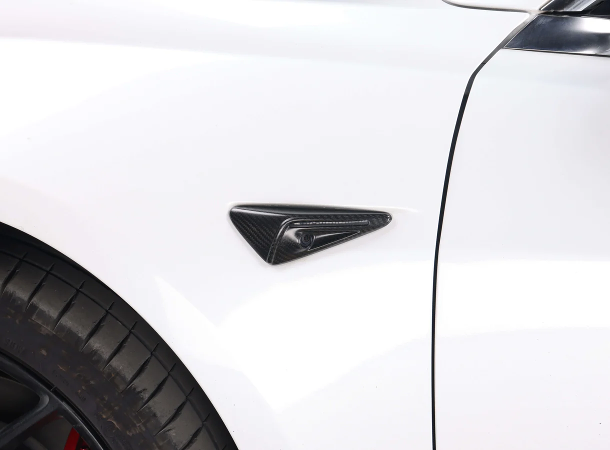 Carbon Fiber Turn Signal Overlays for Tesla Model 3 & Model Y